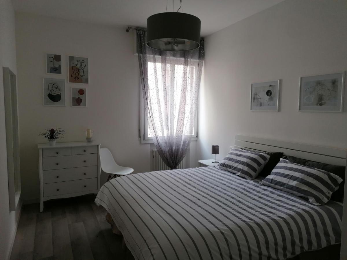 Angela Guest House In Centro Storico 科内利亚诺 外观 照片